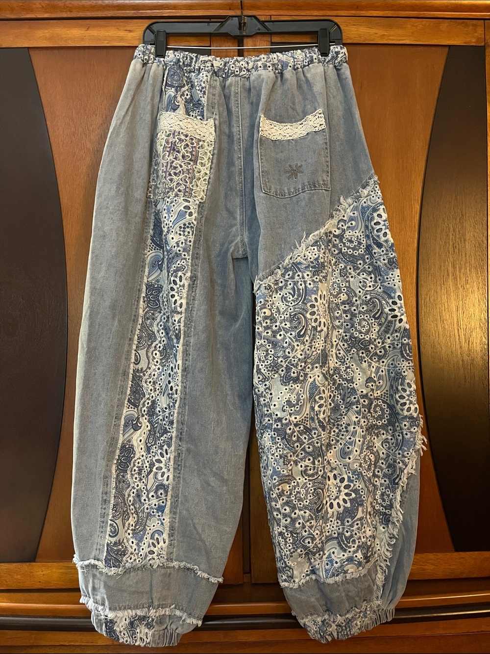 NWOT POL Denim Floral & Lace Patchwork Harem Pants w/Elastic Drawstring Waist - Picture 8 of 11